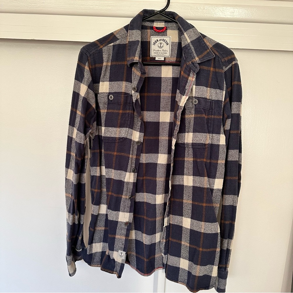 Iron And Resin Blue Flannel Small